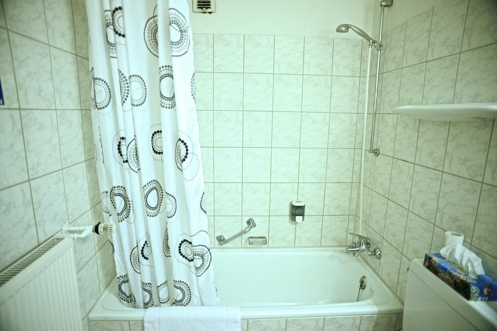 Hotel Marienhof Duesseldorf Нойс Экстерьер фото